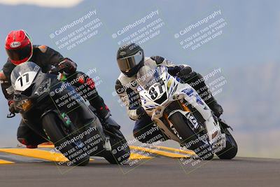 media/Sep-11-2022-SoCal Trackdays (Sun) [[81b7e951af]]/Turn 9 (930am)/